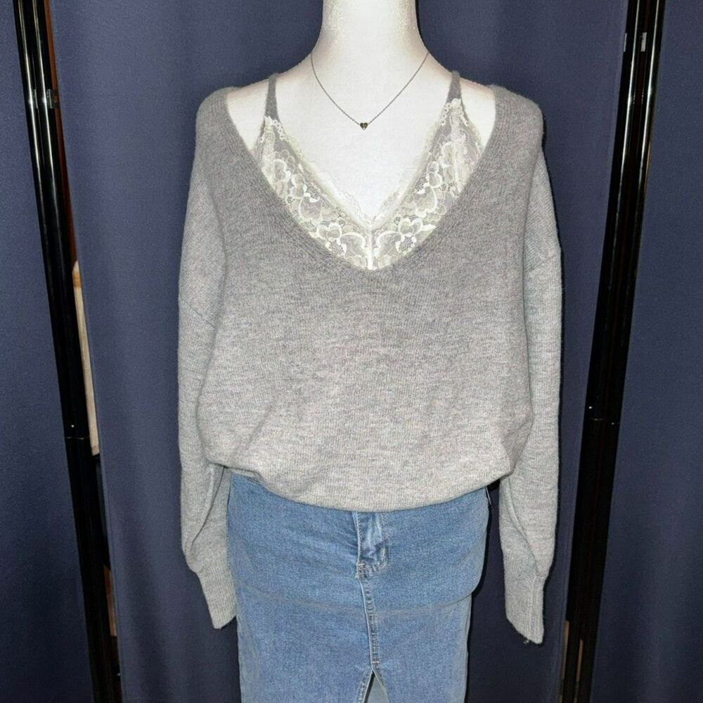 Cider Gray Lace V-Neck Sweater - NWT